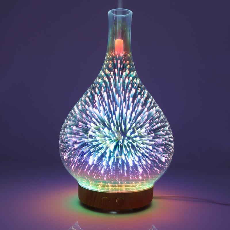 Fyrverkeri aromaterapidiffuser i modern design med färgskiftande LED, ger avkoppling