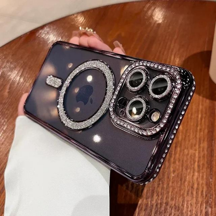 Närbild på glittrande diamantskal till iPhone, visar detaljerad design