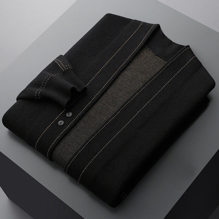 Bekväm och värmande blå herrkofta. Stickad cardigan i klassisk stil, idealisk för höst- och vinterkläder.