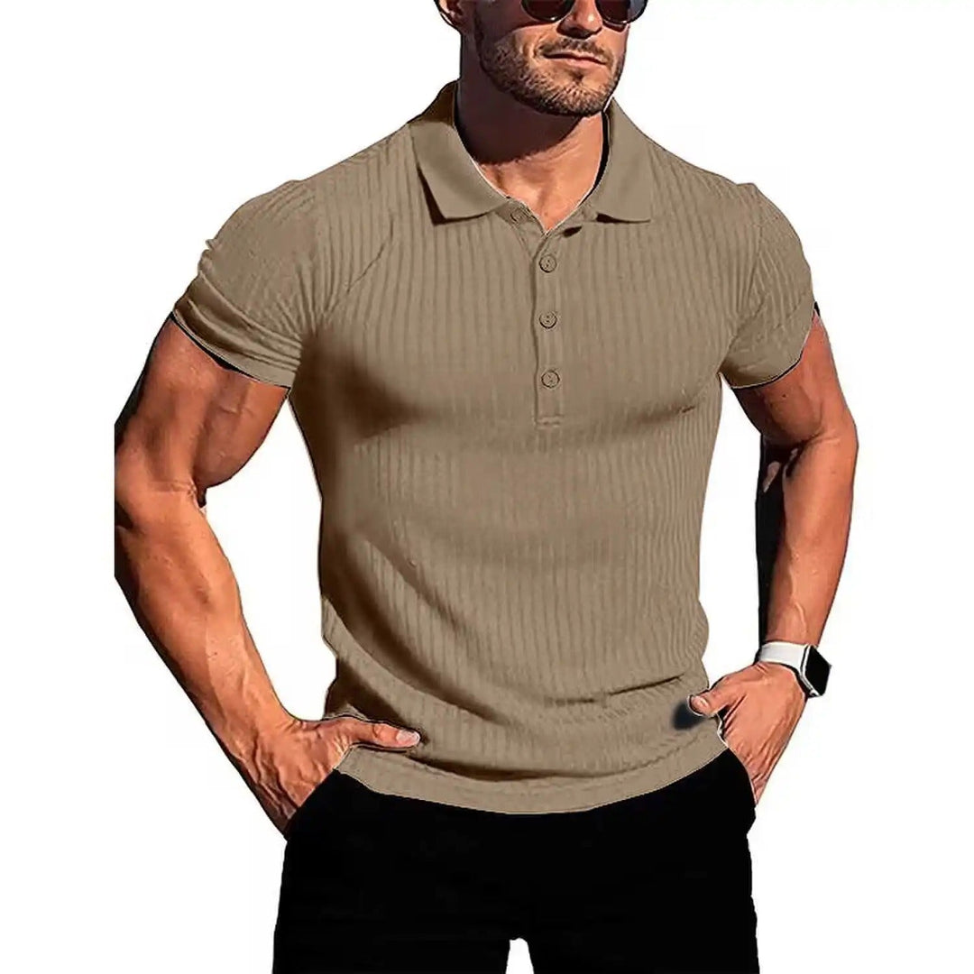 Härlig kortärmad slim fit stickad polotröja för män, perfekt för en stilren look.