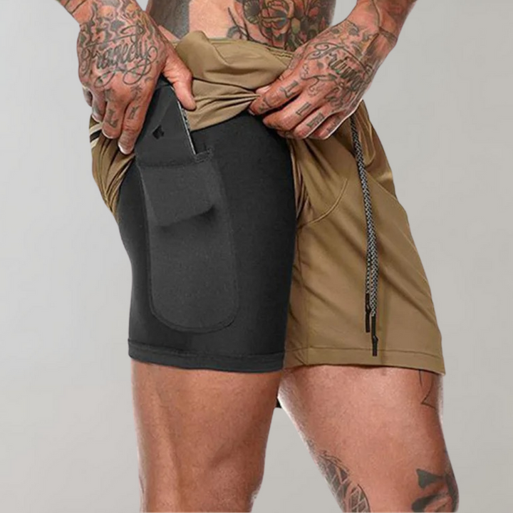 Herr sommarshorts med flexibel midja och modern passform för optimal komfort.