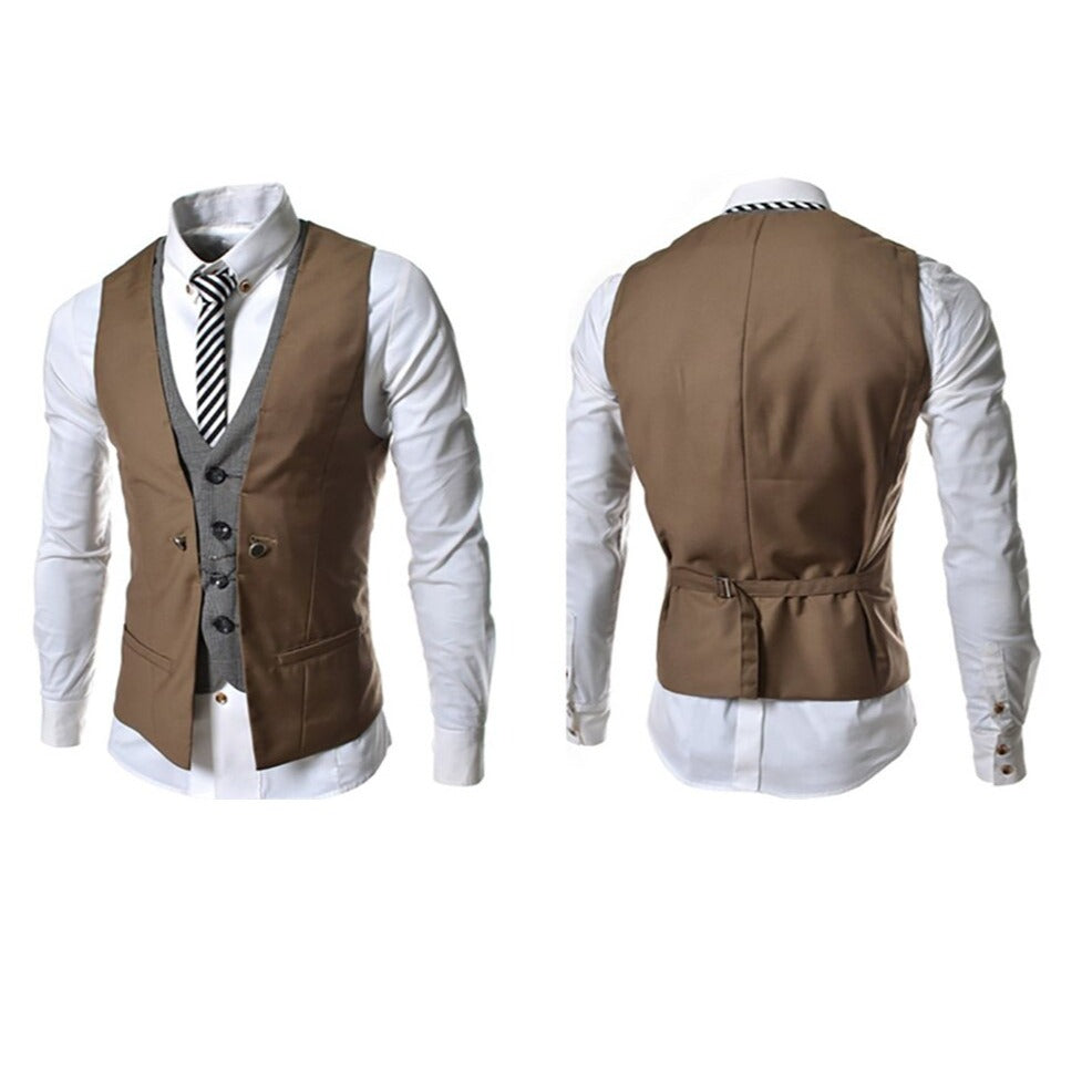 Marinblå herr business kostymväst i slim fit stil, fotograferad på mannekäng, formell.