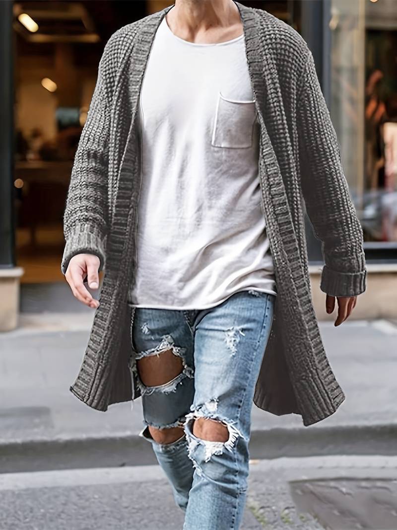 Herr cardigan i tidlös design för elegant komfort. Perfekt basplagg för vardagsmode, höst & vinter.