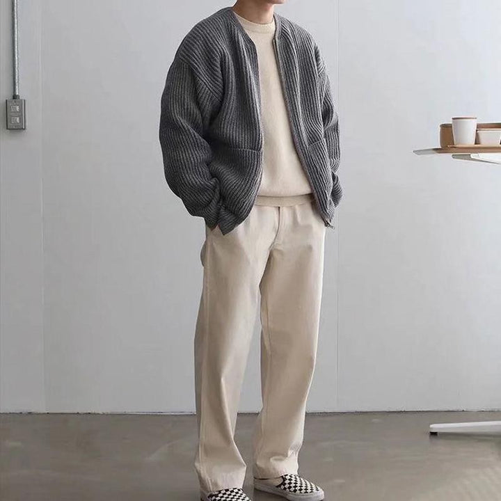 Mångsidig stickad herrkofta för en modern och avslappnad look. En trendig cardigan för alla stilar.