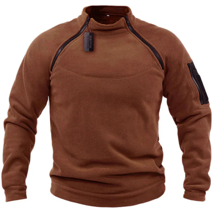 Stilren herr fleecepullover med dragkedja, idealisk för höst- och vintermode, casual look.