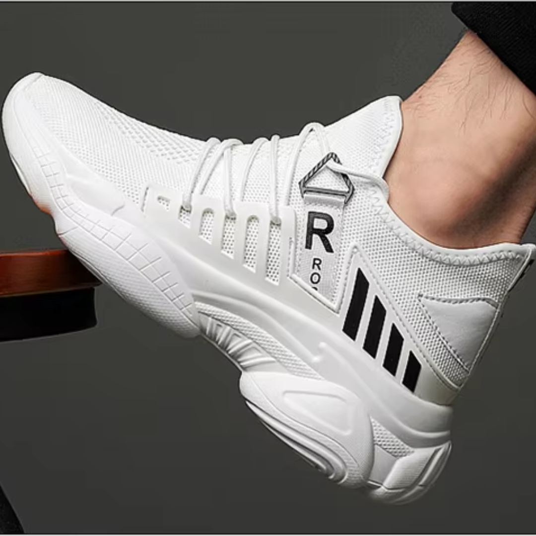 Detaljbild av herr höjdsneakers. Fokus på dolda klackar och den rena, moderna minimalistiska designen.
