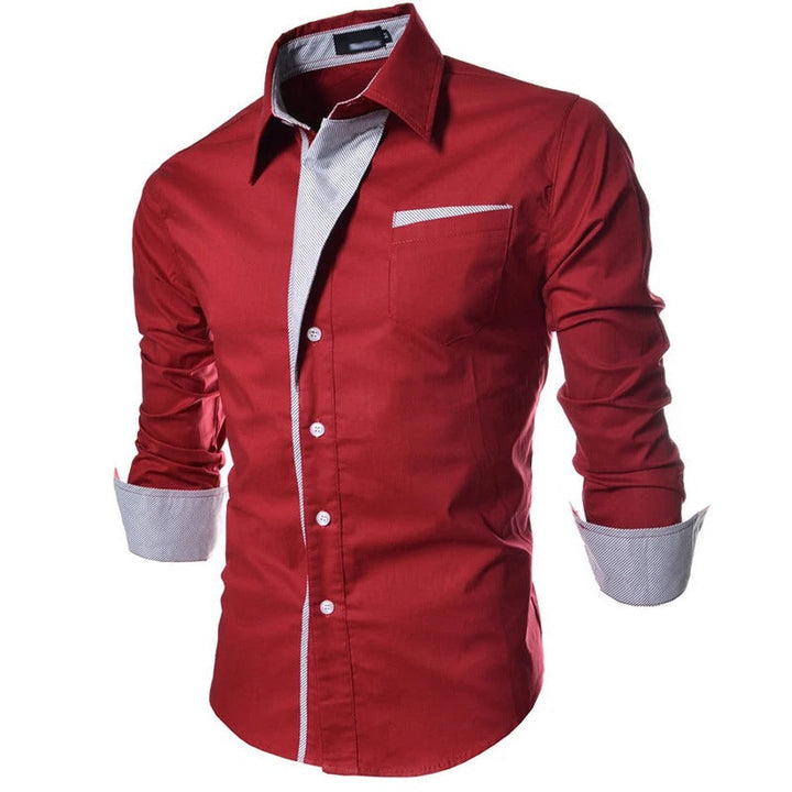 Stilren randig slim fit skjorta för män, tillverkad av bomullspolyester för kontorsbruk.
