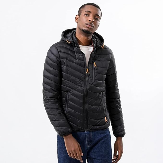 Höstmode herrjacka, vadderad och med huva, ger både värme och en modern look.