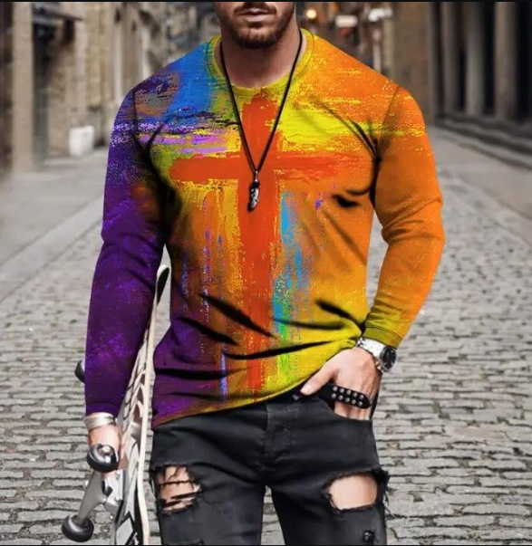 Herr oversized regnbågsrandig t-shirt. Färgrik och modern sommarstil för en avslappnad look.