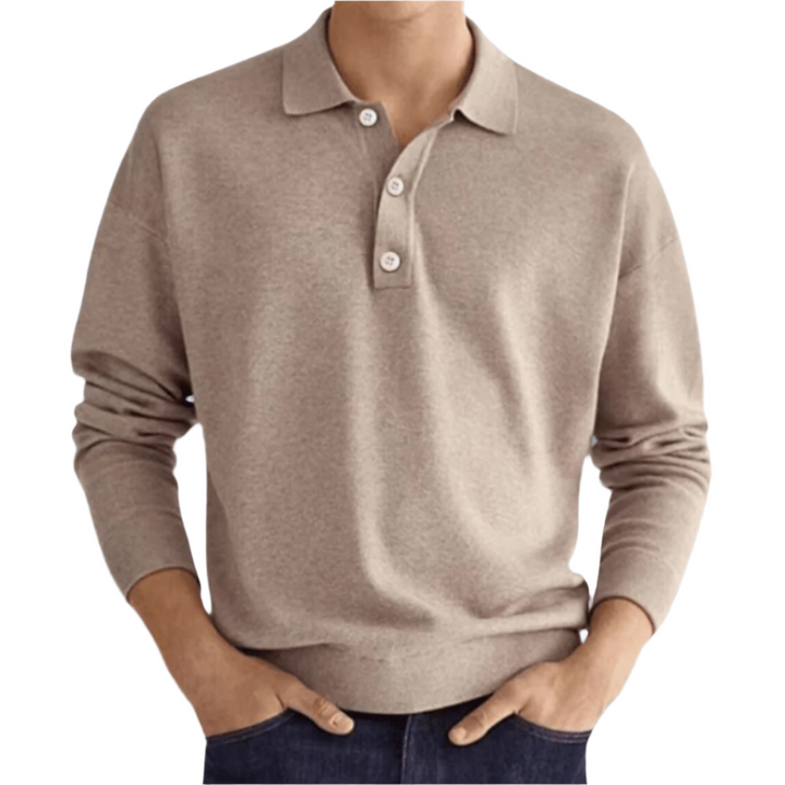 Herr pikétröja i marinblått, modern design, mjuk bomull för smart casual vardagsstil.