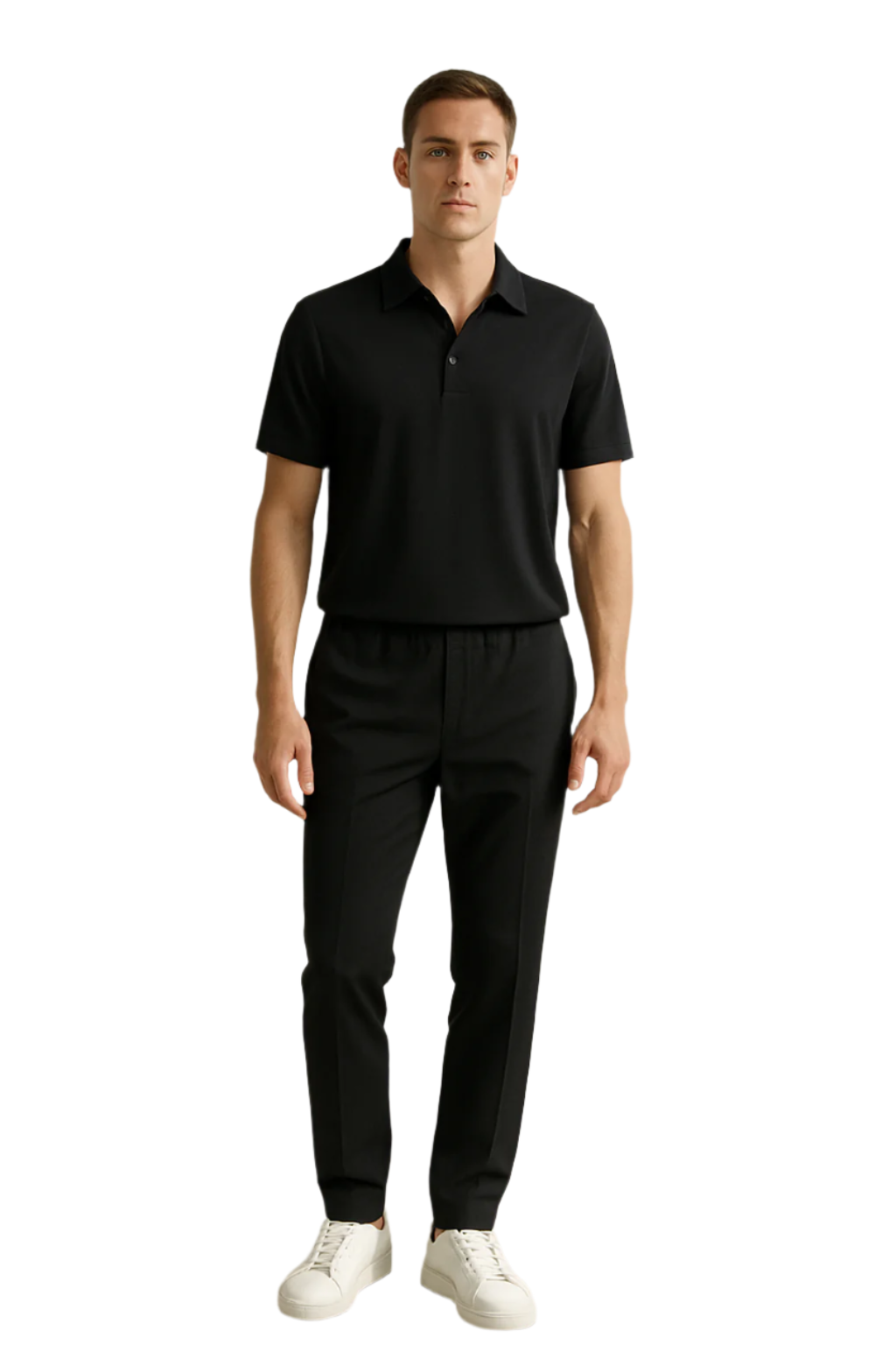 Herr Poloset med byxor i avslappnad passform. Perfekt herrkläder för tidlös stil & vardagslook.
