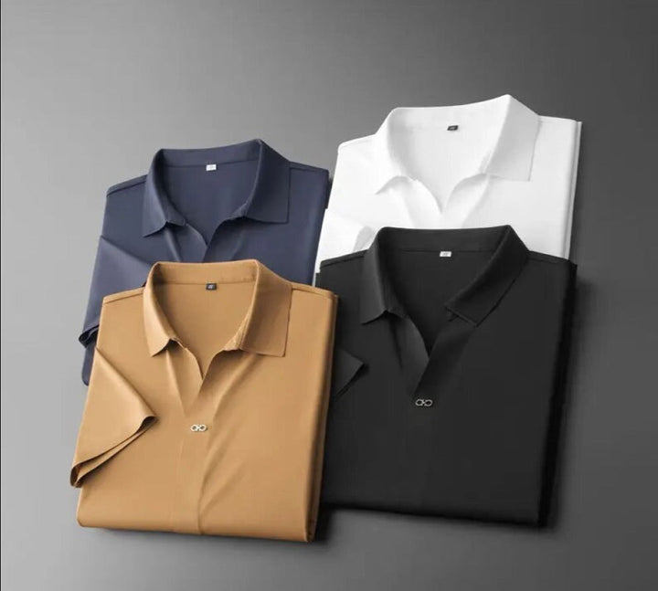 Stilren herr polo tröja, del av bekvämt set. Perfekt för tidlös vardagslook & smart casual klädsel.
