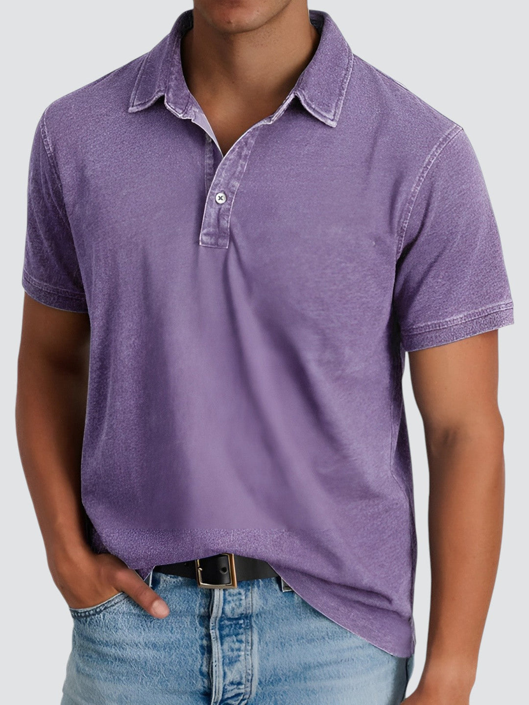 Herrkortärmad poloshirt med avslappnad passform. Klassisk stil för bekväm sommar och vardag. Vintage look.