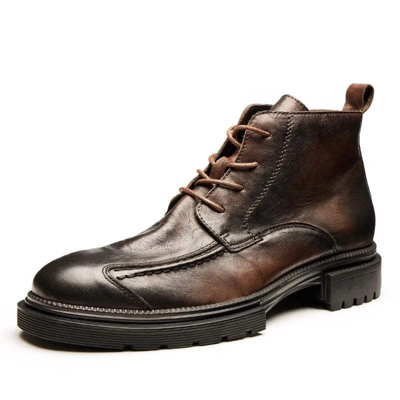Herr retro ankelstövlar i vintage stil med snörning, perfekta för höst & vinter. Robusta och stilfulla.