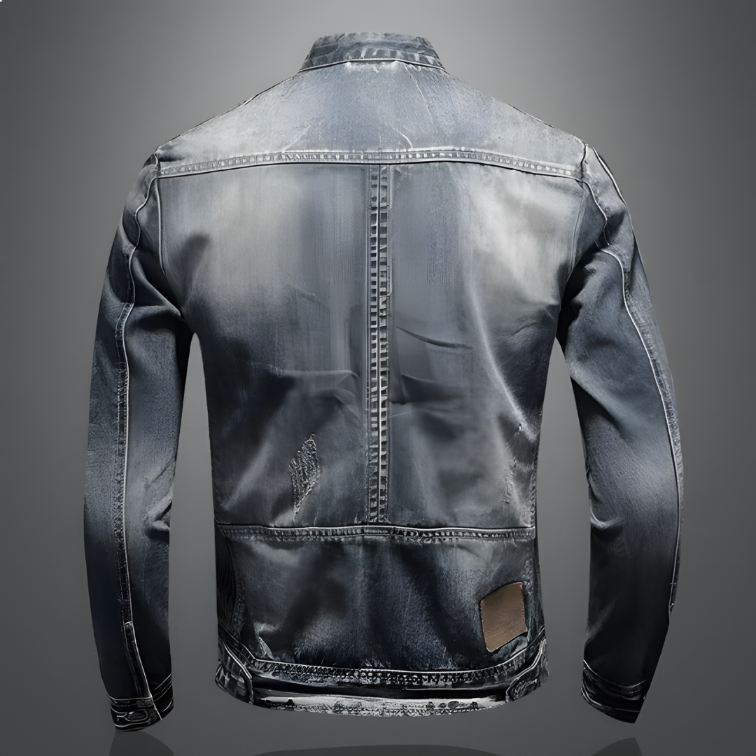 Snygg retro jeansjacka för män, perfekt som vår- eller höstjacka. Tidlös bikerstil för en cool och avslappnad look.