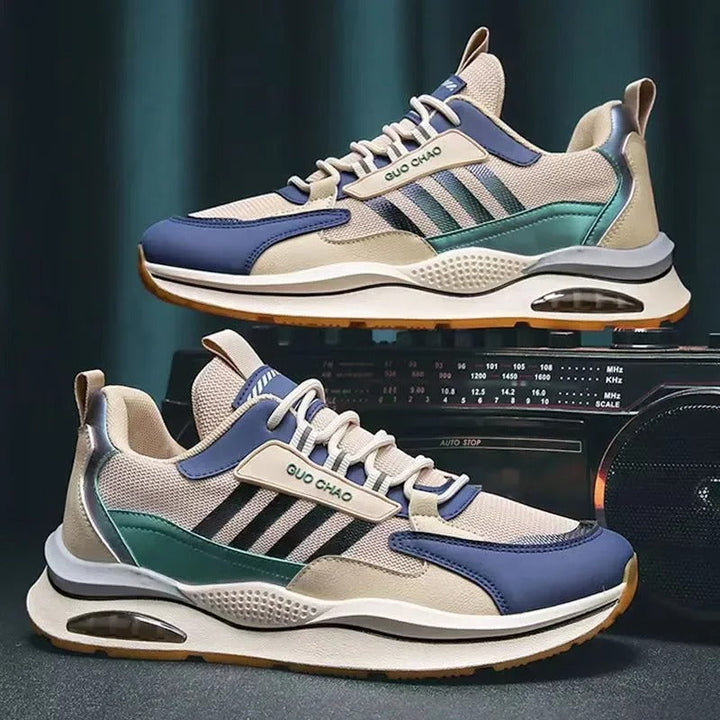 Bekväma herr sneakers i retrostil, perfekta som fritids- eller vardagsskor för män.