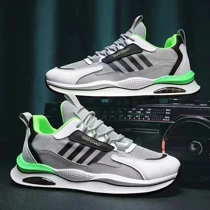 Herr retro sneakers med tidlös design och modern komfort. Stilrena vardagsskor för män.