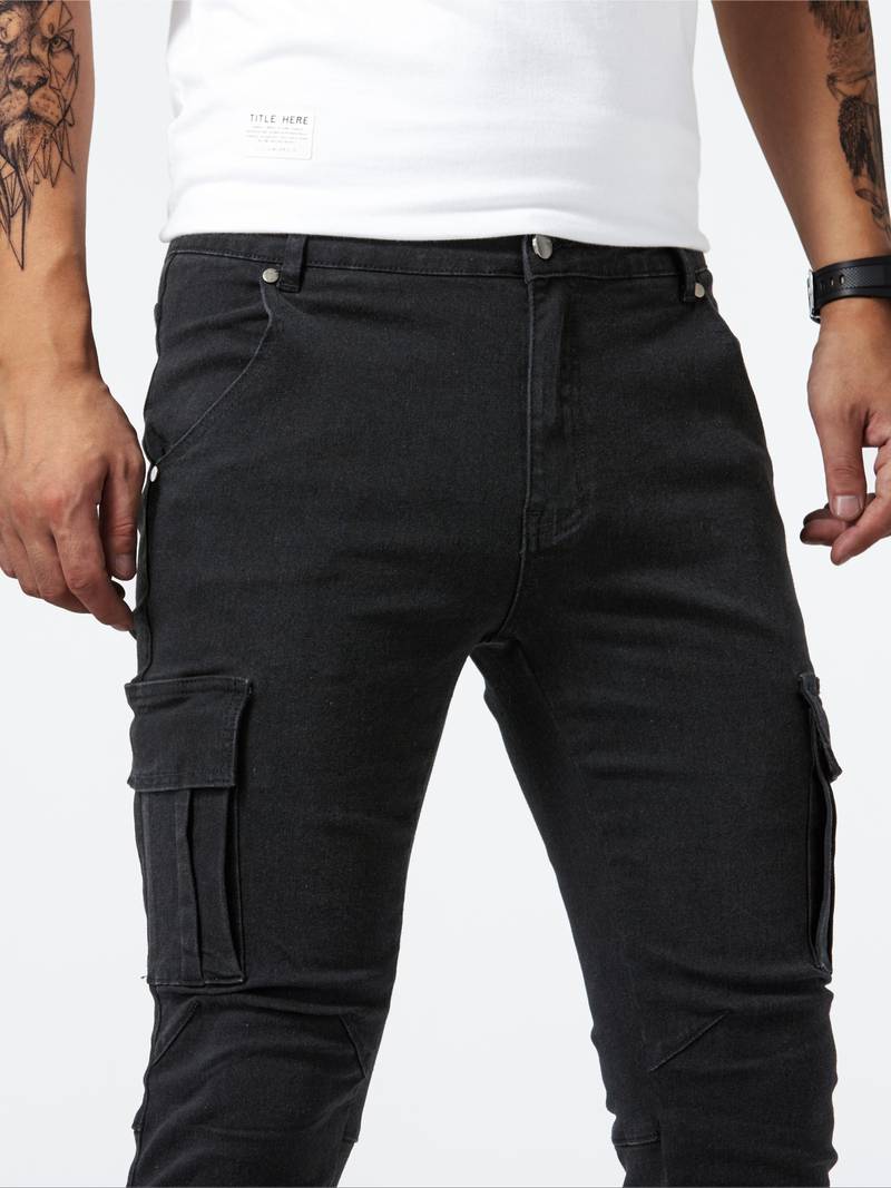 Bekväma herrbyxor i cargo slim-fit stil, perfekta för mode och fritid. Moderna vardagsbyxor.