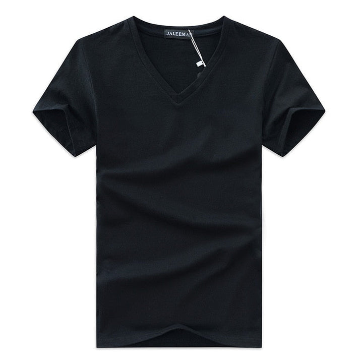 Enfärgad slim fit herr t-shirt med v-ringning, stilren och tidlös för din garderob.