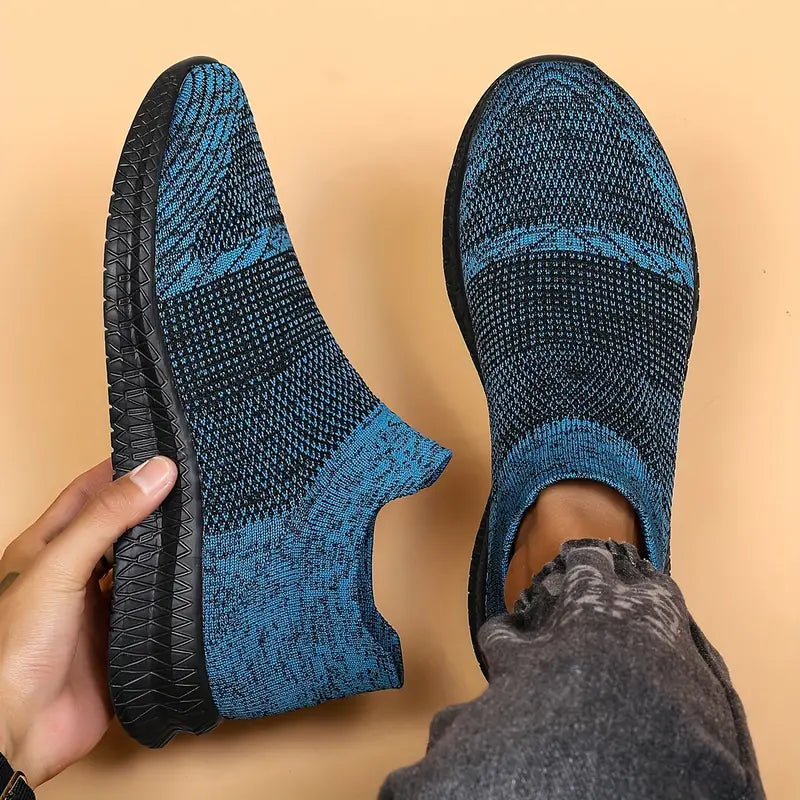 Herr sockskor med strumpliknande design. Bekväma, lätta och flexibla sneakers för vardag och fritid.