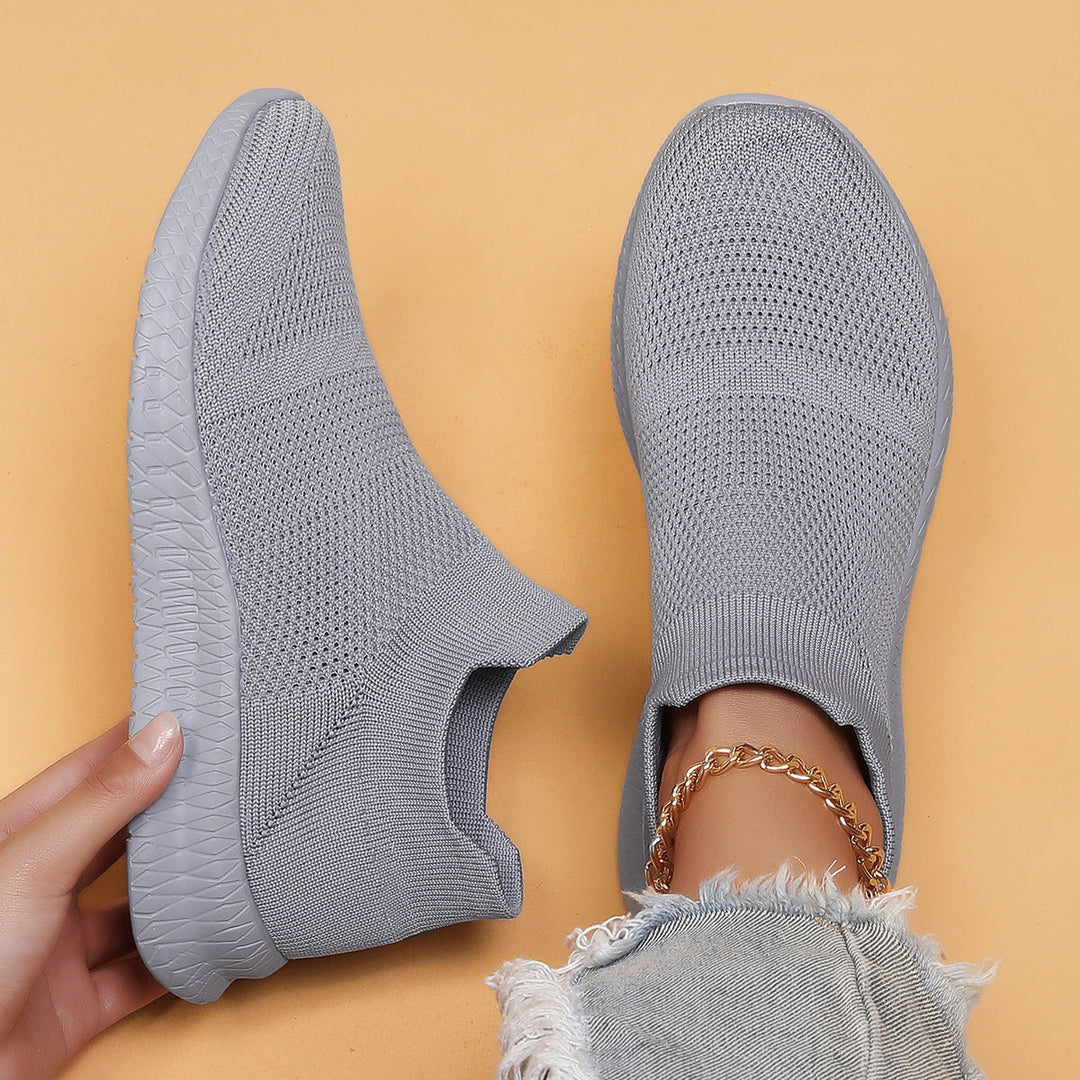 Herrsockskor: strumpliknande komfort möter modern design. Lätta sneakers, perfekta för vardag och fritid.