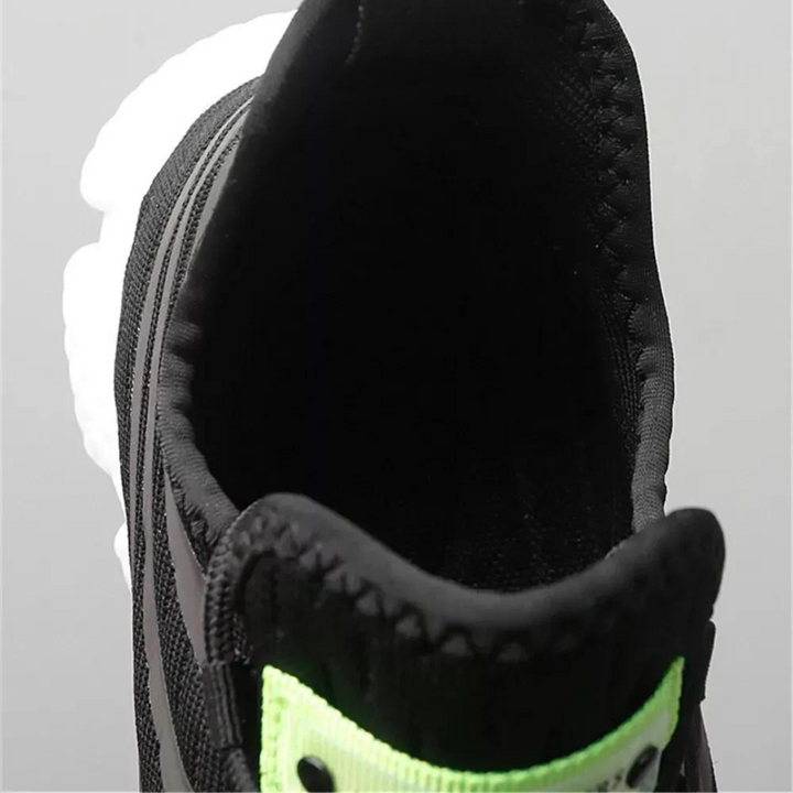 Stilrena herrskor i modern design, mångsidiga sneakers för en aktiv och medveten man.