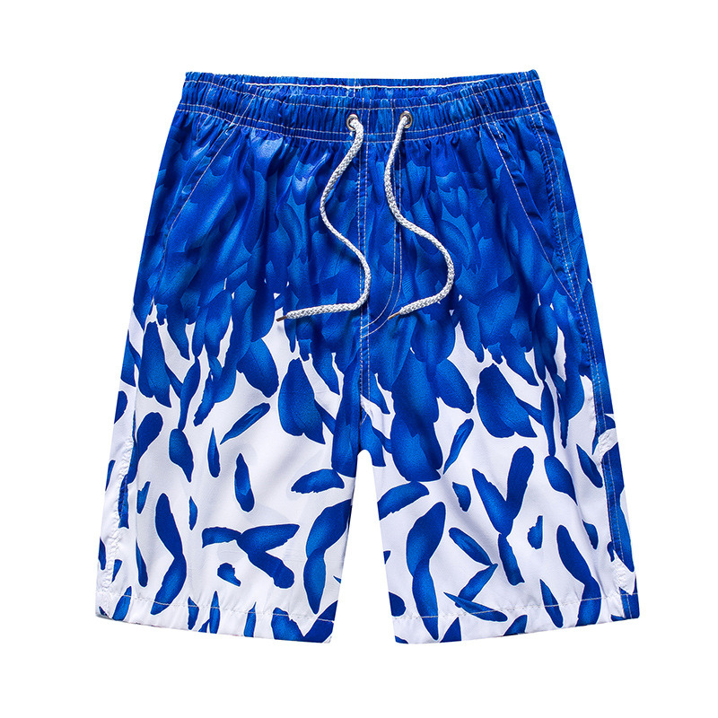 Bekväma tryckta herr strandshorts, idealiska badshorts för semester, pool och strand. Mångsidiga.