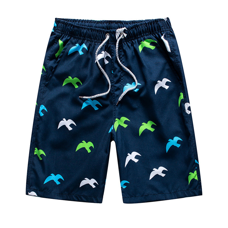 Snabbtorkande herr strandshorts med snyggt tryck, komfortabla och mångsidiga för varma sommardagar.