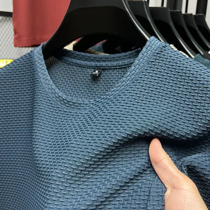 Herr kortärmad T-shirt i modern design, perfekt sommar T-shirt och träningströja för aktiv livsstil.