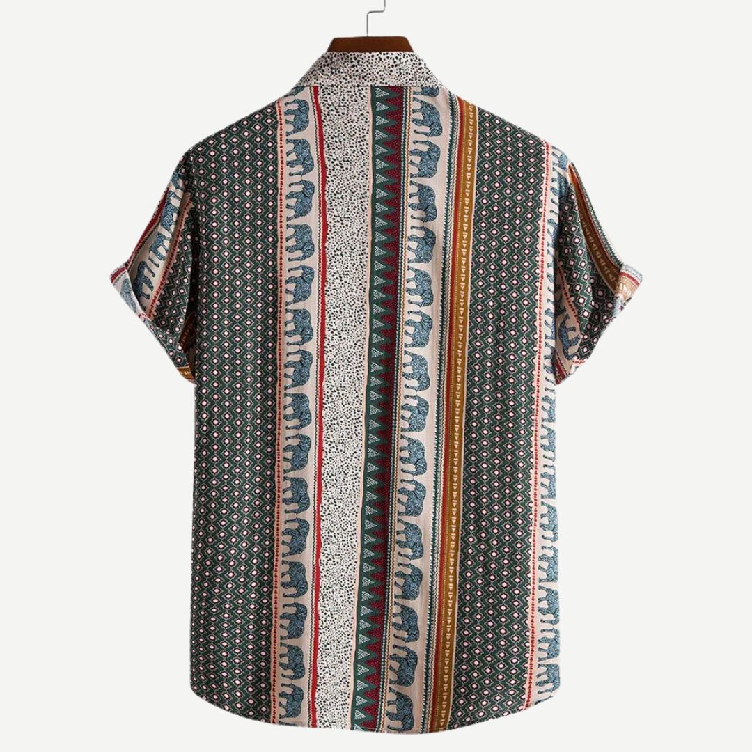 Svart herr t-shirt med trendigt geometriskt elefantmotiv, perfekt för sommarbruk