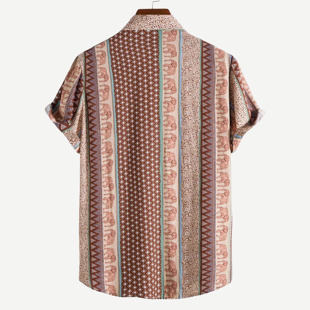 Röd herr t-shirt med geometrisk elefant, lätt tyg, en bekväm och trendig sommaroutfit