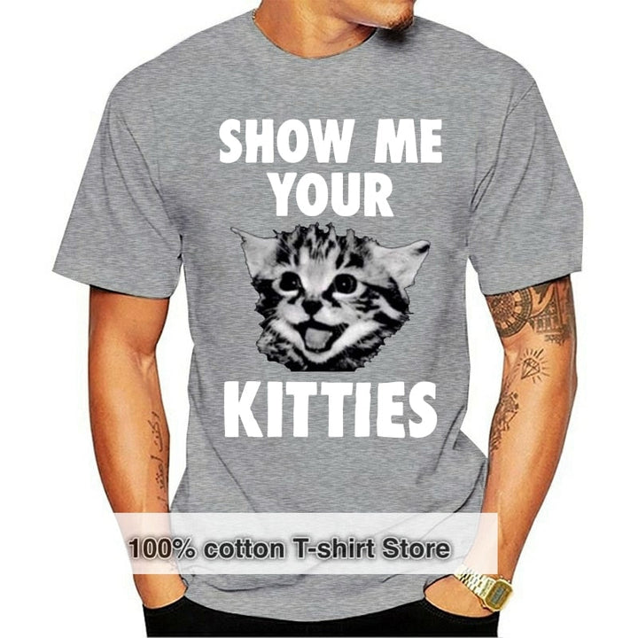 Vit herr t-shirt "Visa mig dina kattungar", visar din kärlek till katter med humor. Kvalitativ bomull.
