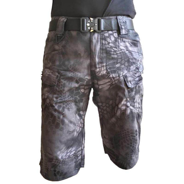 Herrshorts i militärstil, vattentäta för utomhusbruk, idealiska för äventyrare.