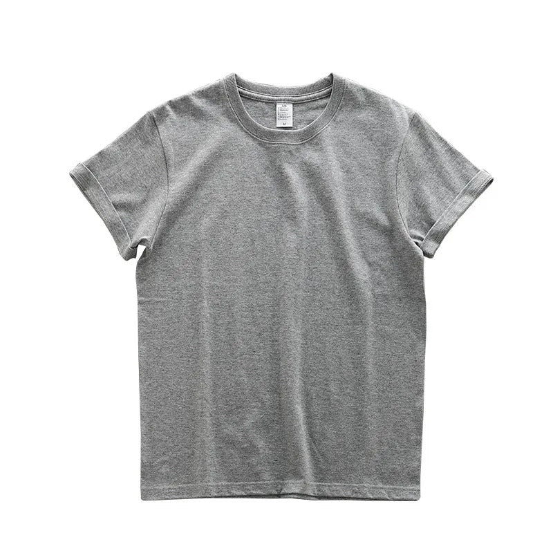 Trendig herr T-shirt, överdimensionerad passform ger skön avslappnad stil och herrmode.