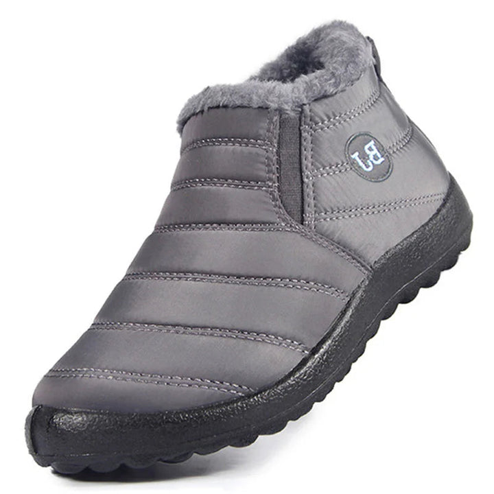 Snygga slip-on vinterskor för herr. Varma och vattenavvisande med fleecefoder, idealiska vardagsskor för kallt väder.