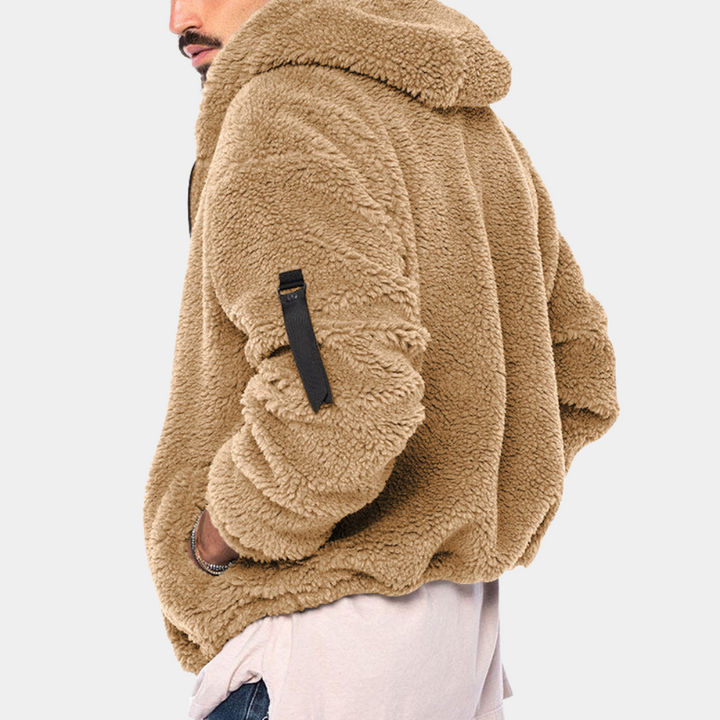 Stilren herr sweatshirt med huva, perfekt för avslappnade men eleganta outfits.