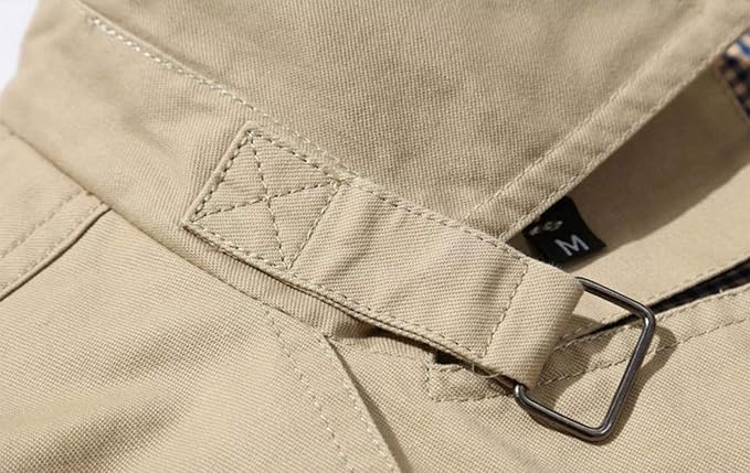 Robust herr windbreaker trenchcoat i khaki. Lätt & bekväm ytterplagg för varierande väder.