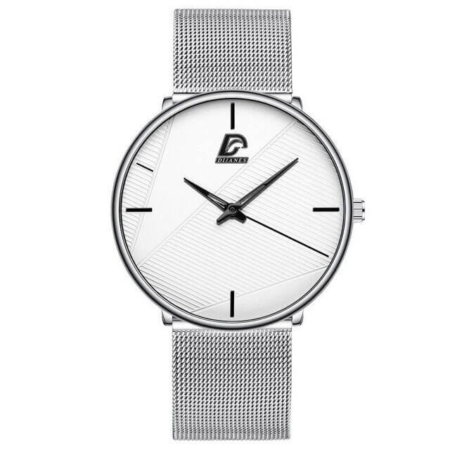 Elegant kvartsklocka herr, brun urtavla, guldfärgad boett och brunt PU-läder, perfekt accessoar.