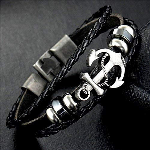 Herrarnas ankarläderarmband, en elegant present till den stilmedvetne med nautiskt intresse.
