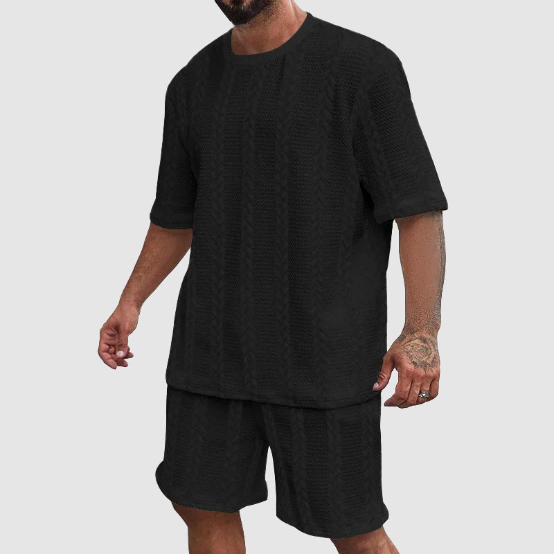 Herrarnas bekväma träningsjacka i urban stil. Del av shortsset för sportmode och fritid.