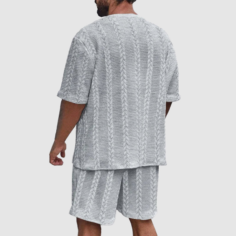Trendig urban träningsoverall för herrar. Modernt shortsset för sportmode och bekväm fritid året runt.