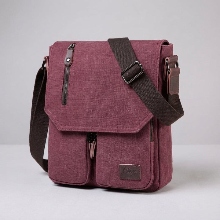 Crossbody axelväska i vintage-stil för herr. Funktionell canvasväska för alla tillfällen.