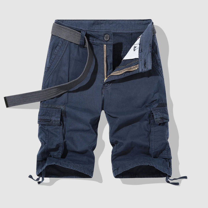Slitstarka herrars safari cargoshorts, designade för äventyr, sommar och praktisk användning.