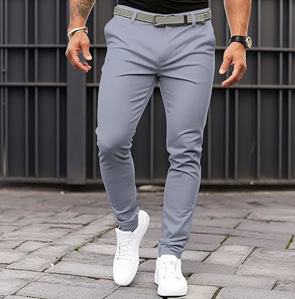 Moderna herrbyxor med optimal komfort. Eleganta byxor som passar för stilmedvetna män i vardag & fest.
