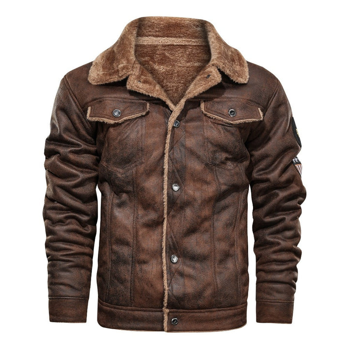 Stilren herrjacka i läderstil med shearling. Mångsidigt ytterplagg för både höst och vinter.