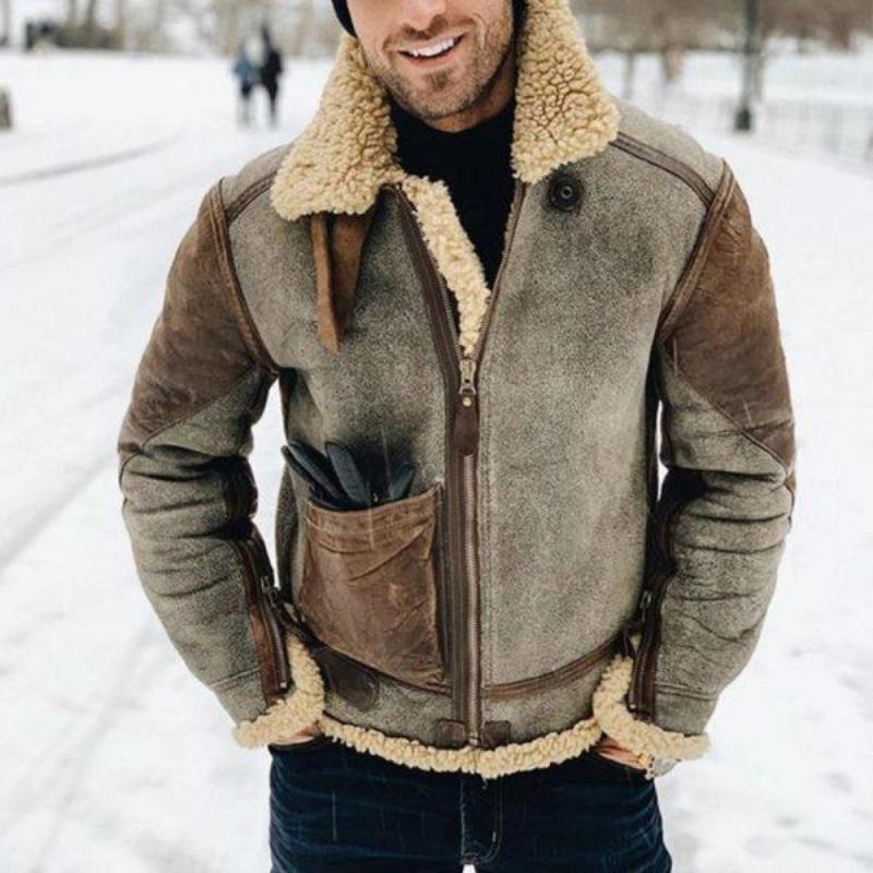 Trendig herrjacka i läder med slimmad passform och fickor, perfekt för en elegant casual stil.