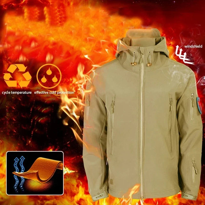 Slitstark herrjacka i fleece, vattentålig & andas. Utmärkt som höstjacka, vinterjacka för aktiva utomhusmän.