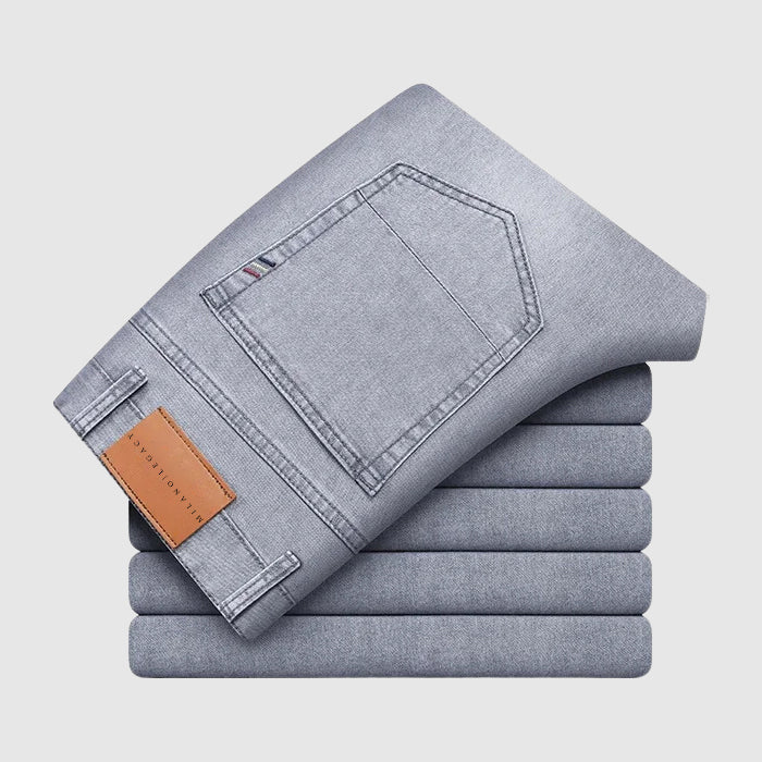 Rak passform herrjeans, hög midja, urban stil och vardagskomfort i ett plagg.