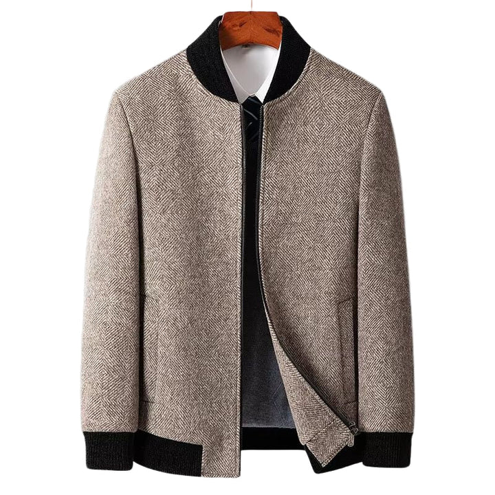 Herrkappa slim fit, brunt herringbone-mönster. Tidlös elegant höstmode vinterkappa.