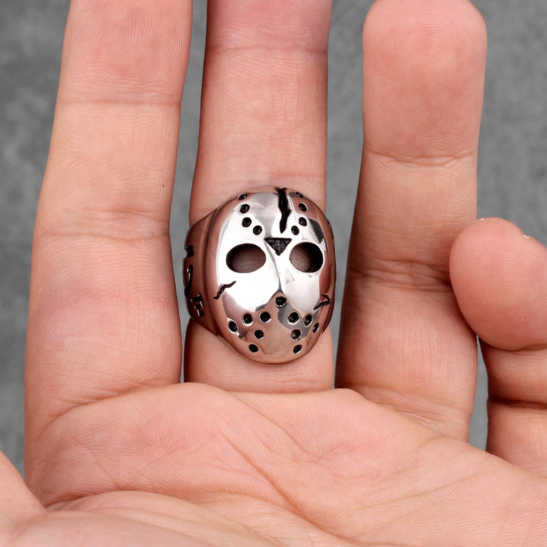 Skräcktema Jasonmask ring för män, tillverkad i rostfritt stål, en edgy accessoar.